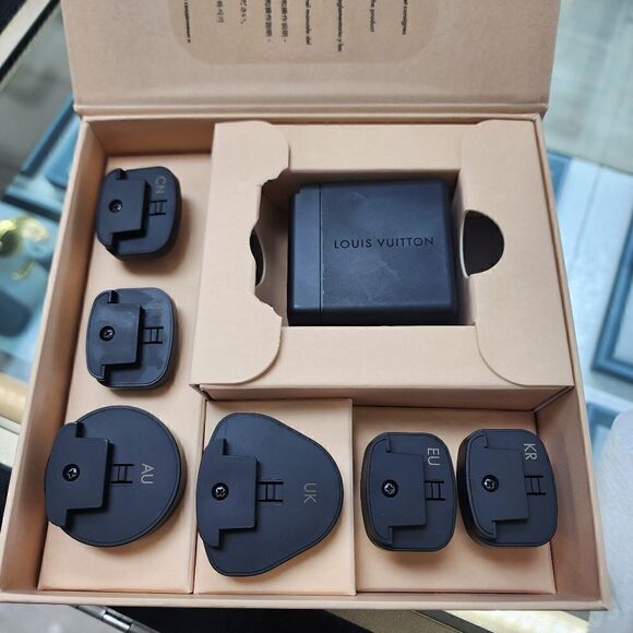 RARE! Louis Vuitton LV Limited Horizon Light Up Bluetooth Speaker & accessories - Picture 7 of 12